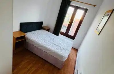 Room in a 4 Bedroom Apartment, Apartment 33, Elmfield Court, Clondalkin, Dublin 22, D22 DF80 - Dublin, Ireland - Bedroom