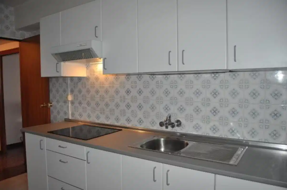 UNP 28938, Madrid - Madrid, Spain - Kitchen