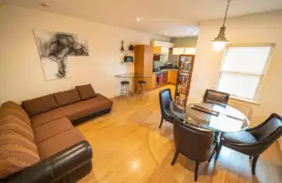 Room in a 3 Bedroom Apartment, 1 College Crescent, College Rd, Galway, H91 WEW8 - Galway, Ireland - Common Area