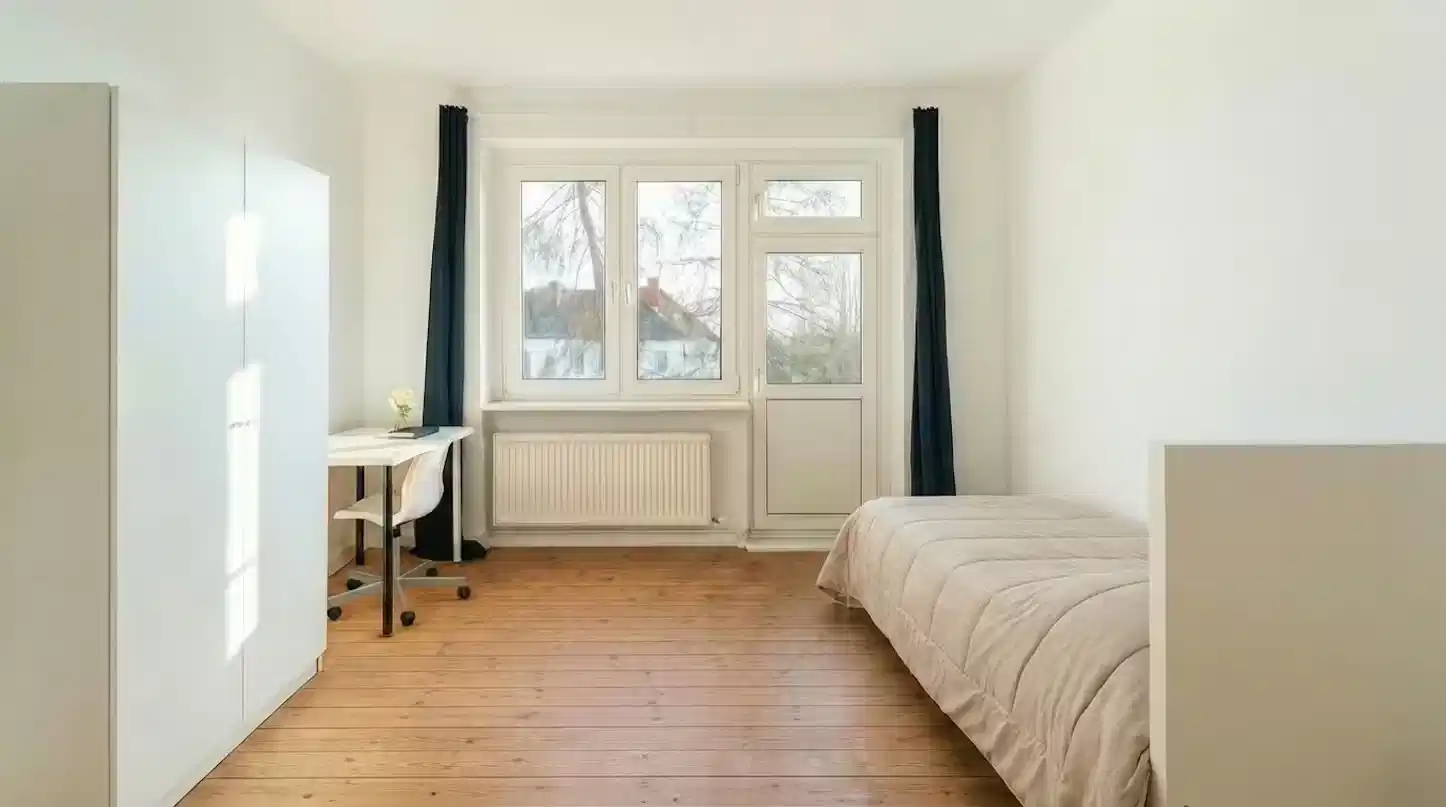 RM Lauterberger Straße 45, Room In 3 Bed 1 Bath (#L11.2.)