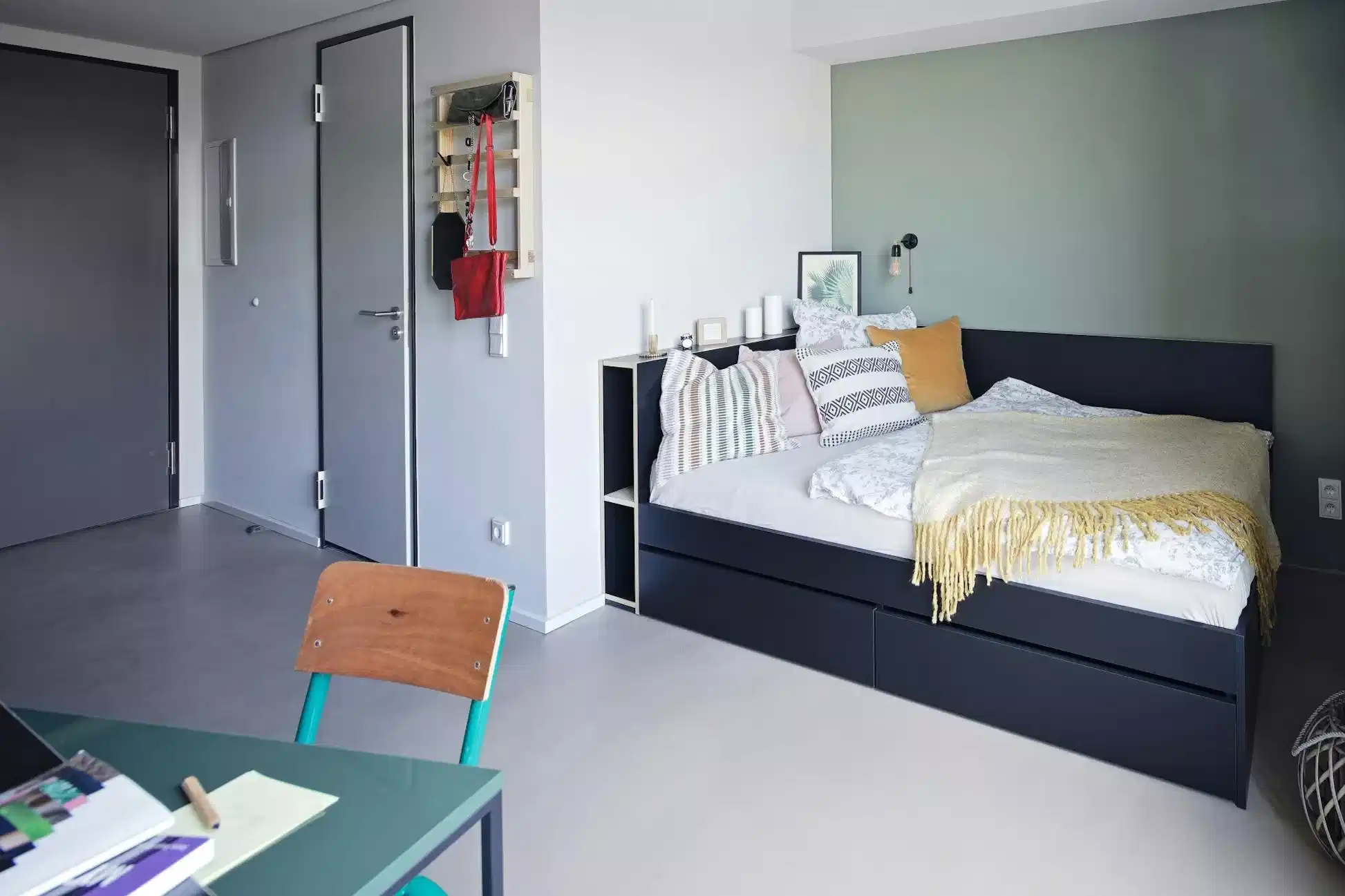 1 Bed - 1 Bath (Classic)