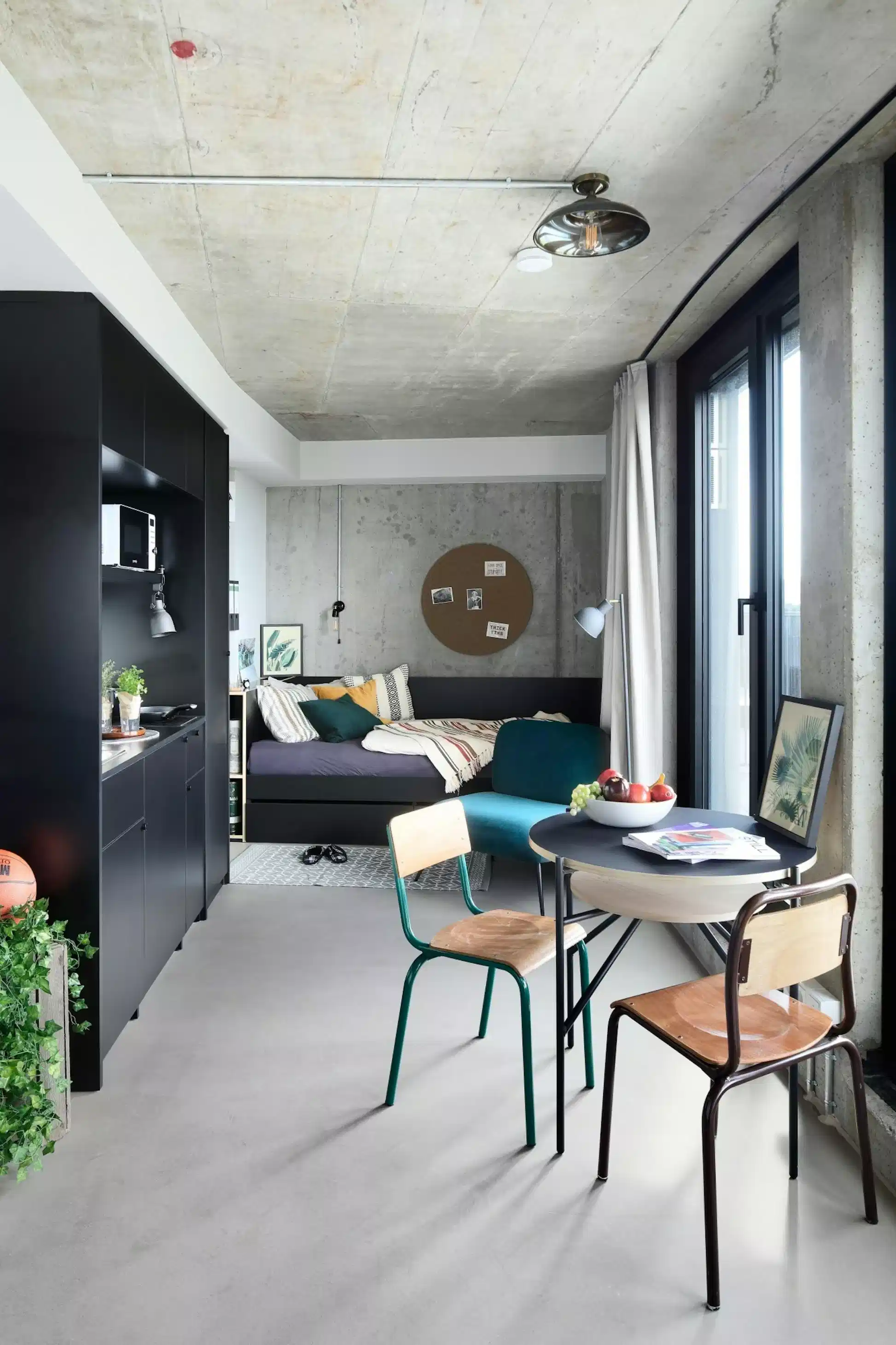 1 Bed - 1 Bath (Penthouse Loft Balcony)
