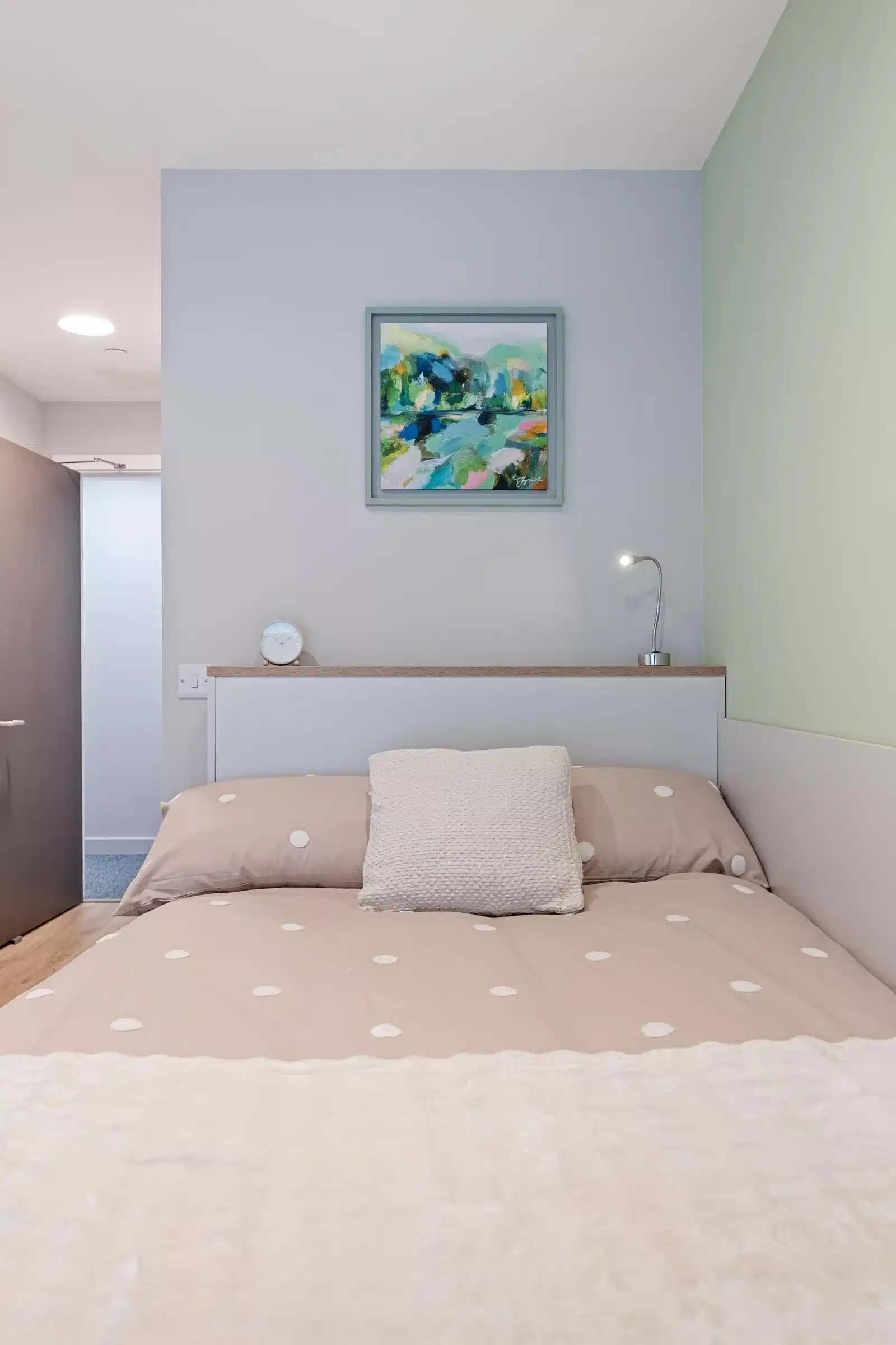 7 Bed Premium Ensuite - Bathroom?w=400&h=260&fit=crop&q=40&auto=format&trim=auto