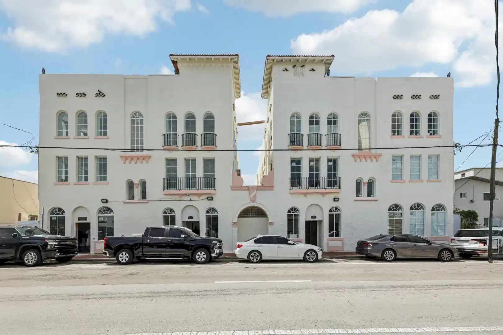 Andes Apartments, Miami 2