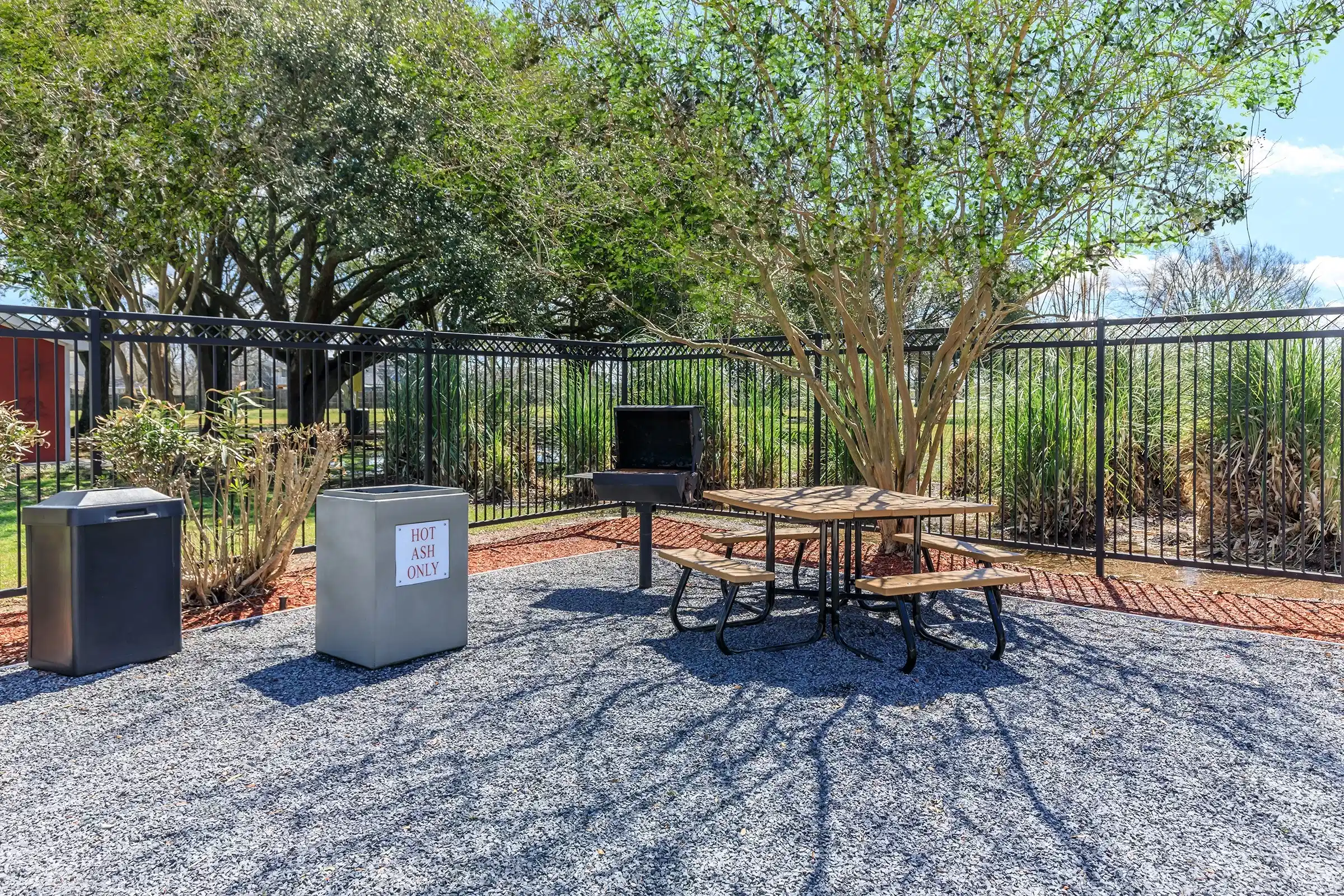 The Arts Apartments at Bluebonnet Place, Baton Rouge - Baton Rouge, Louisiana, United States - Exterior