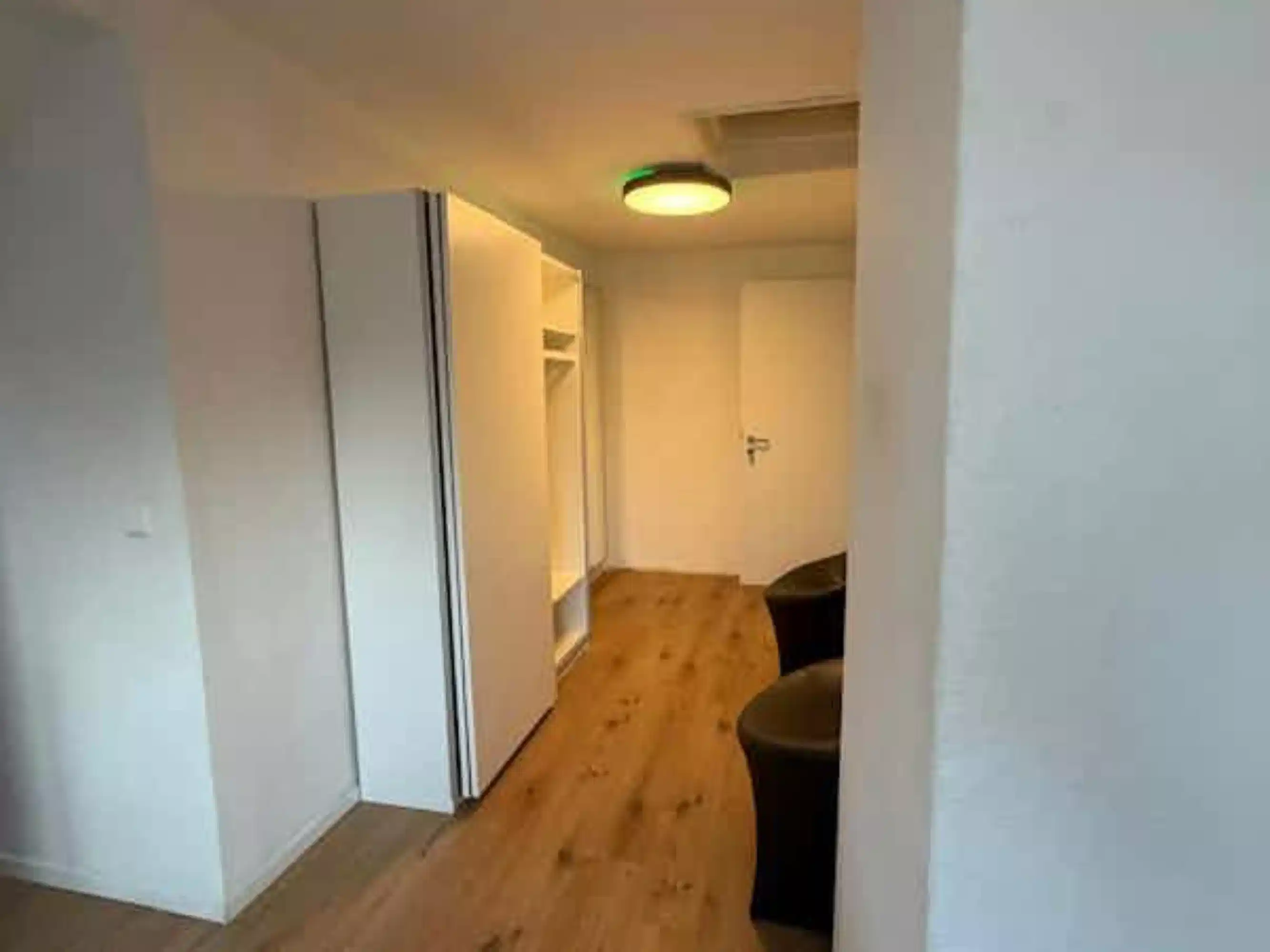 Room in A 6 Bedroom 2 Bathroom  - Kitchen?w=400&h=260&fit=crop&q=40&auto=format&trim=auto