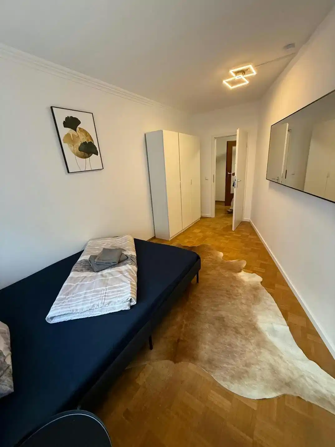 Lindenstr. 3, 1. OG rechts (Unit 256/01), Munich - Munich, Germany - Room in a 4 Bedroom 1 Bathroom - Bedroom