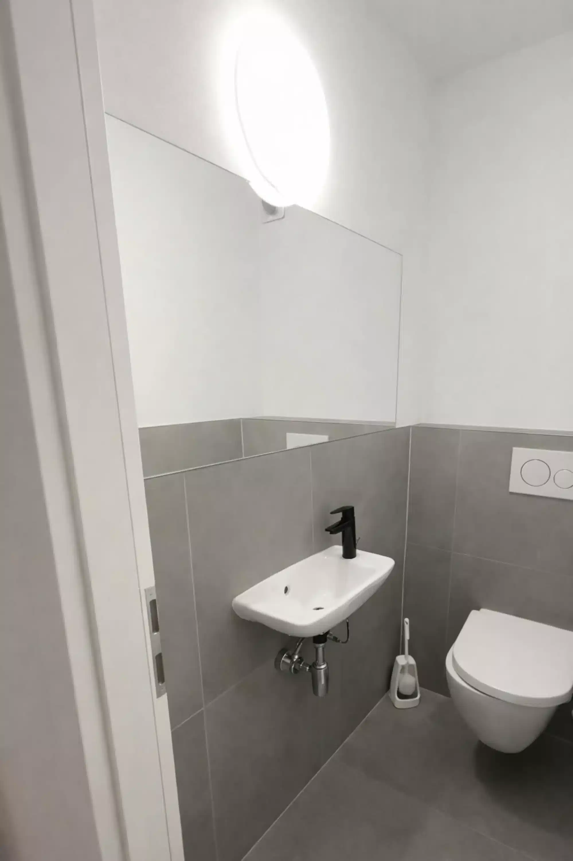 Springerstr. 4, 1. OG links (Unit 170/02), Munich - Munich, Germany - Room in a 4 Bedroom 1 Bathroom - Bathroom