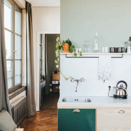 Amenities?w=400&h=260&fit=crop&q=40&auto=format&trim=auto