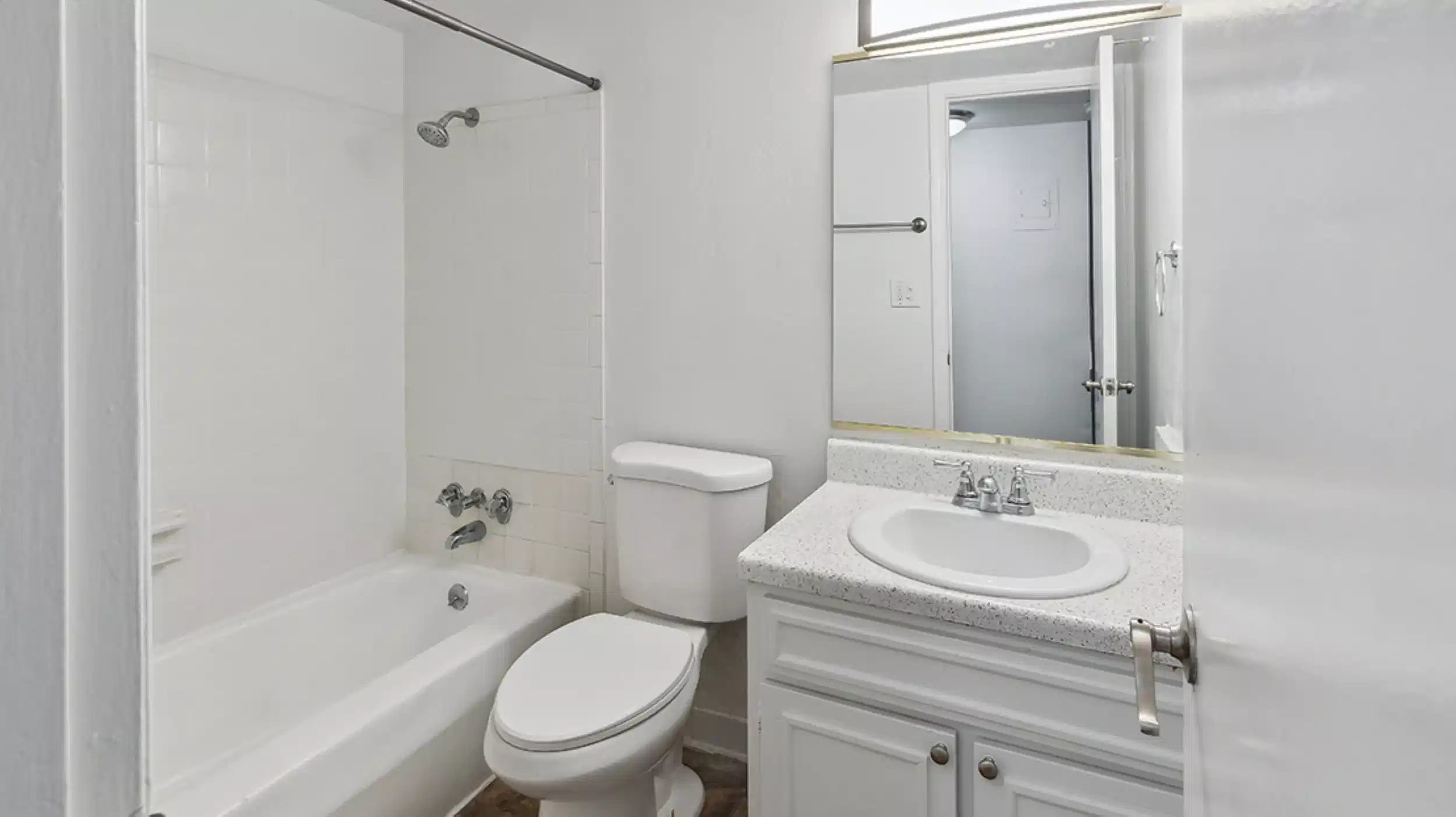 The Fairway Club Apartments, Greenville 5