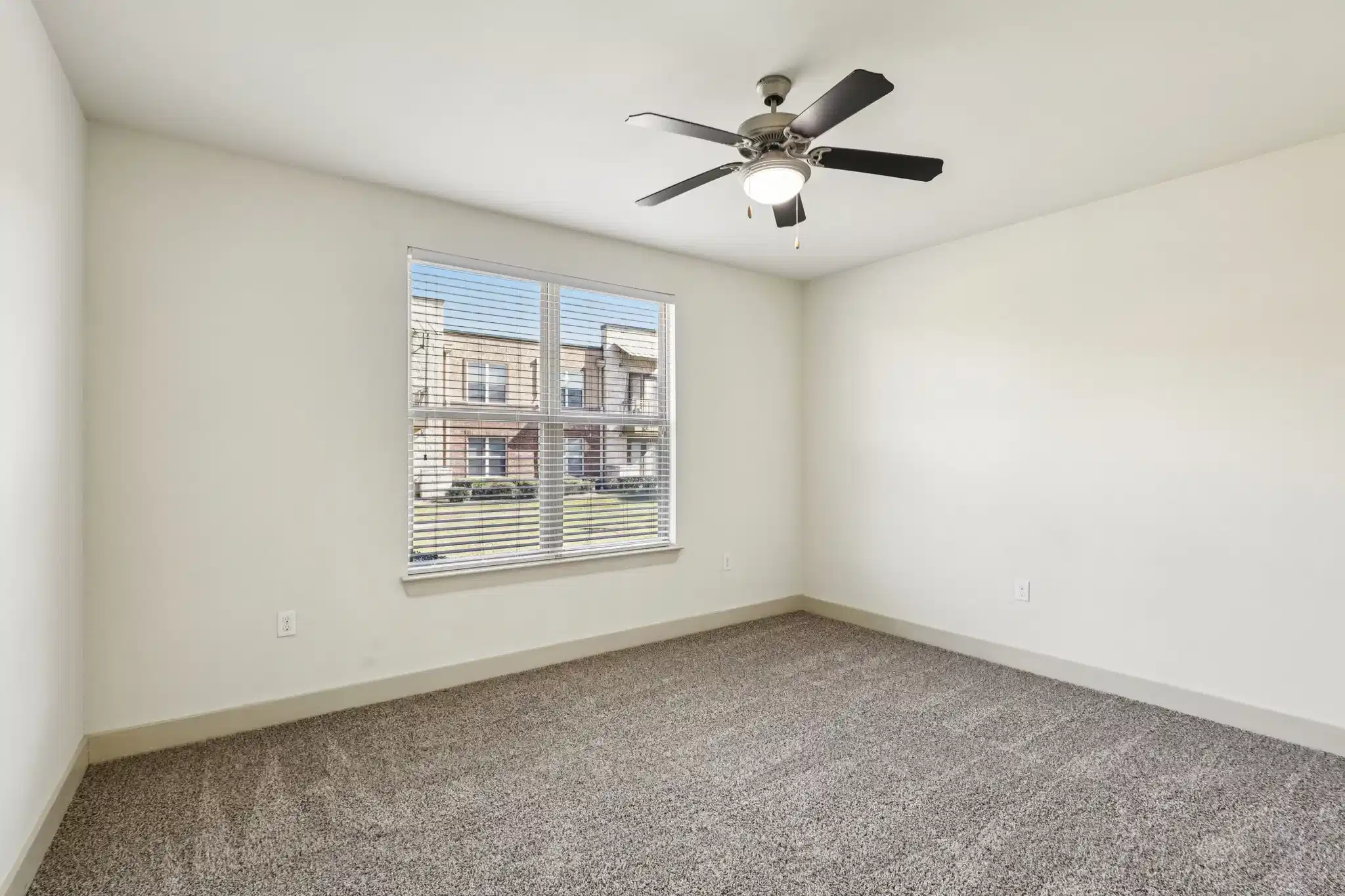 Oxford at the Boulevard, Corinth - Corinth, Texas, United States - Room