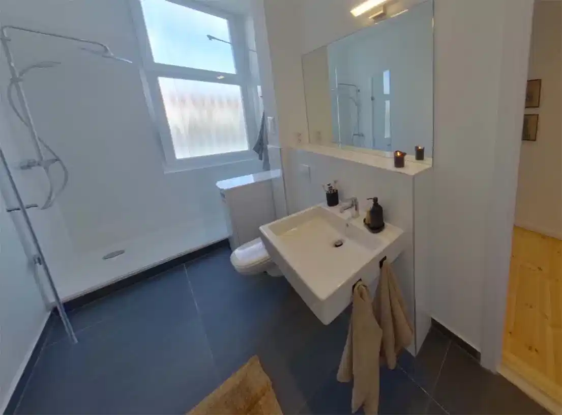 Amenities?w=400&h=260&fit=crop&q=40&auto=format&trim=auto