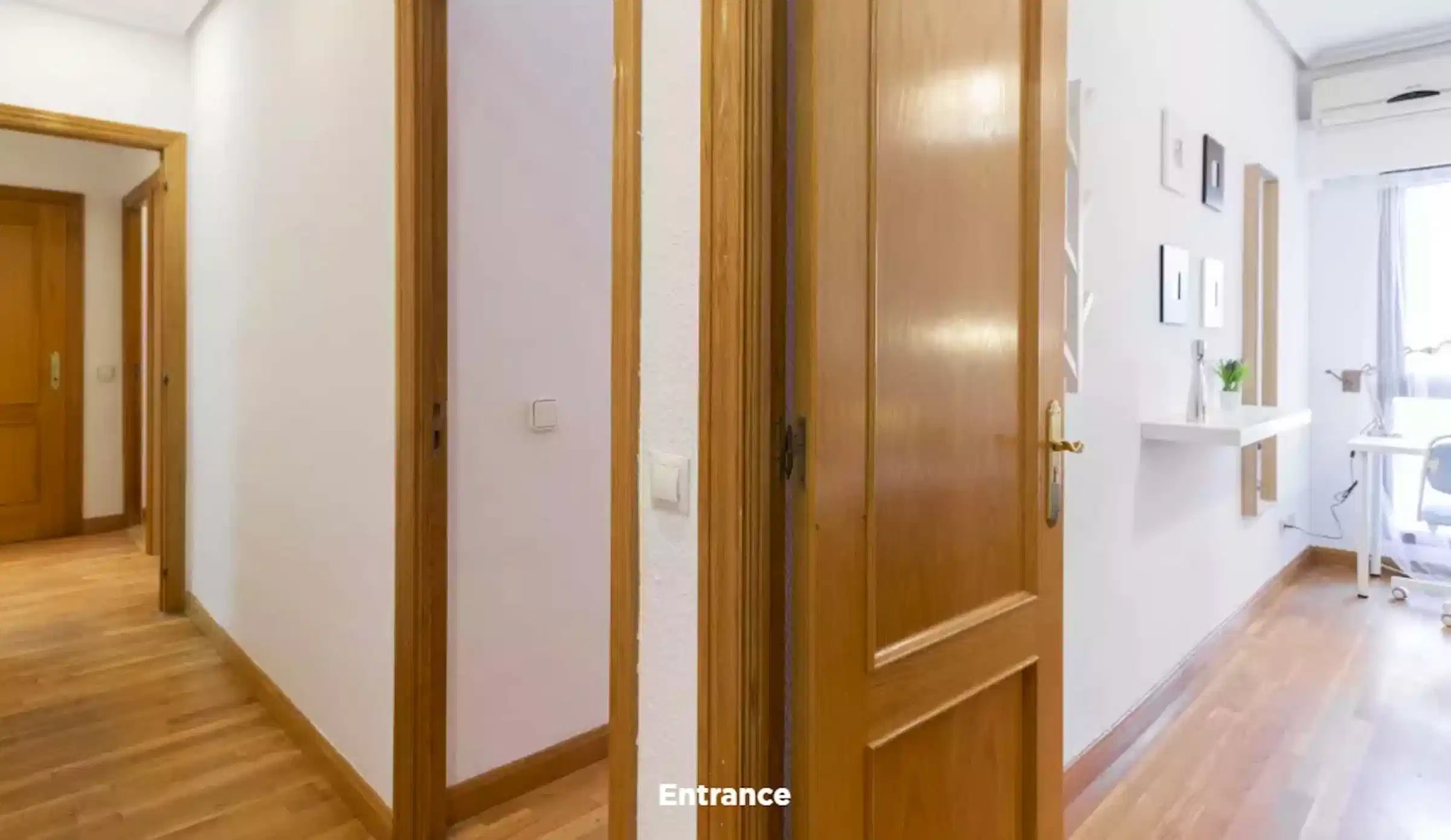 Common Area?w=400&h=260&fit=crop&q=40&auto=format&trim=auto