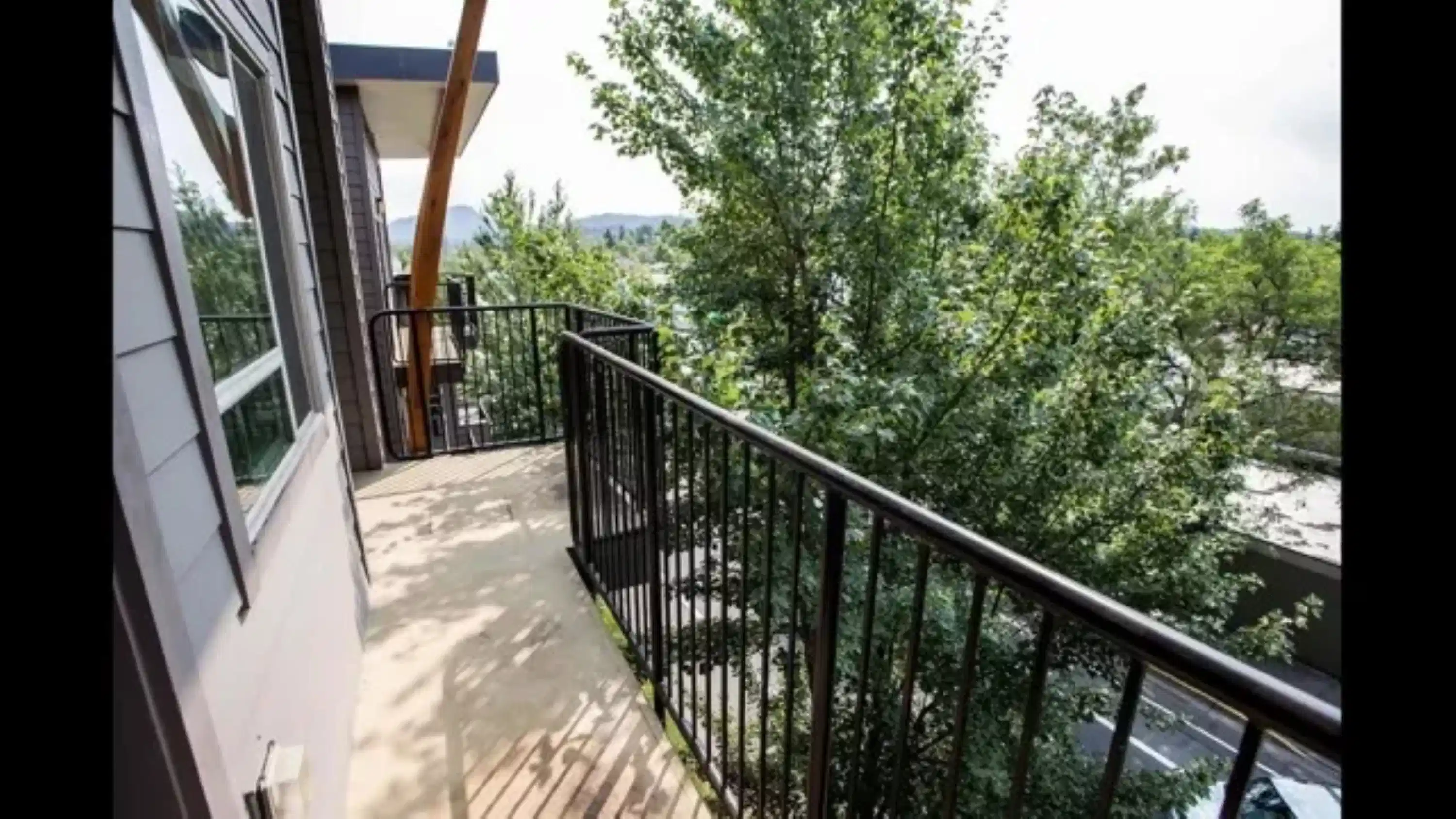 The Pearl, Eugene 2