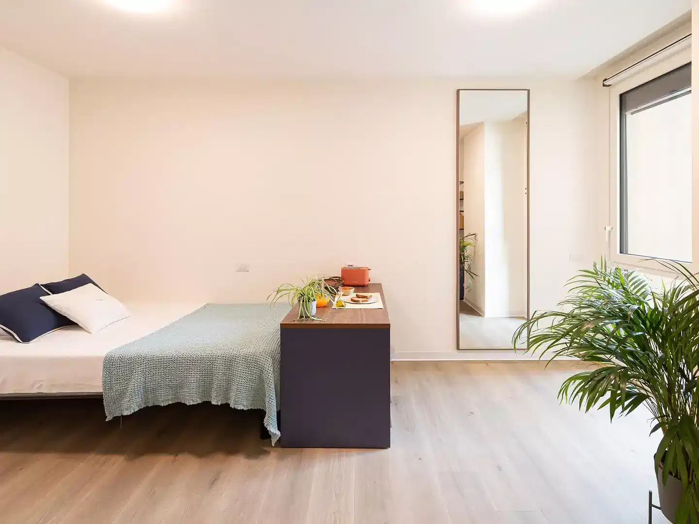 Amenities?w=400&h=260&fit=crop&q=40&auto=format&trim=auto