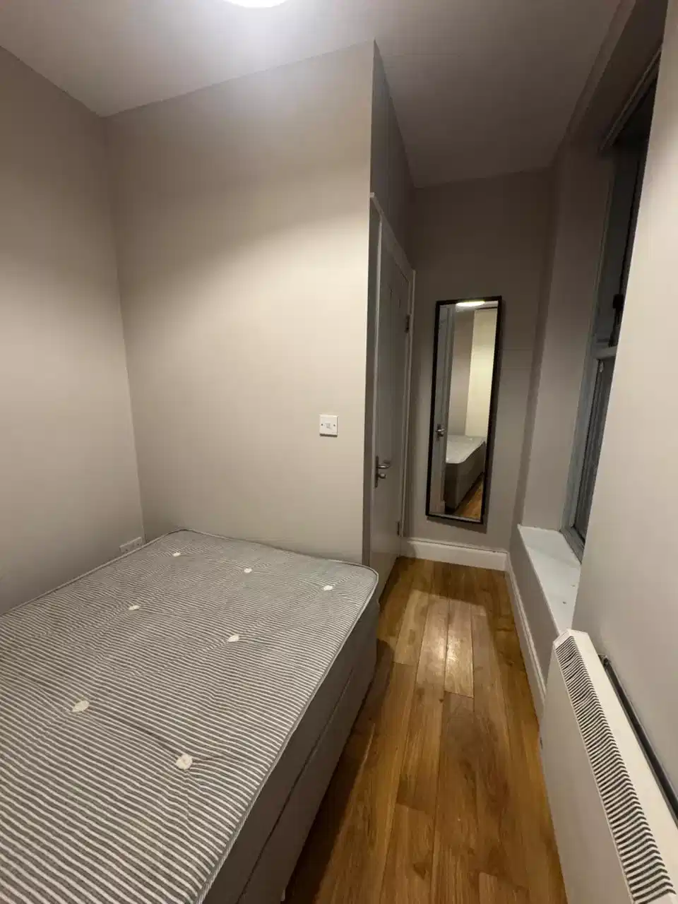Room in A 8 Bedroom Apartment, 1 Waterfall Avenue, Drumcondra, Dublin 3 D03 DA24 2