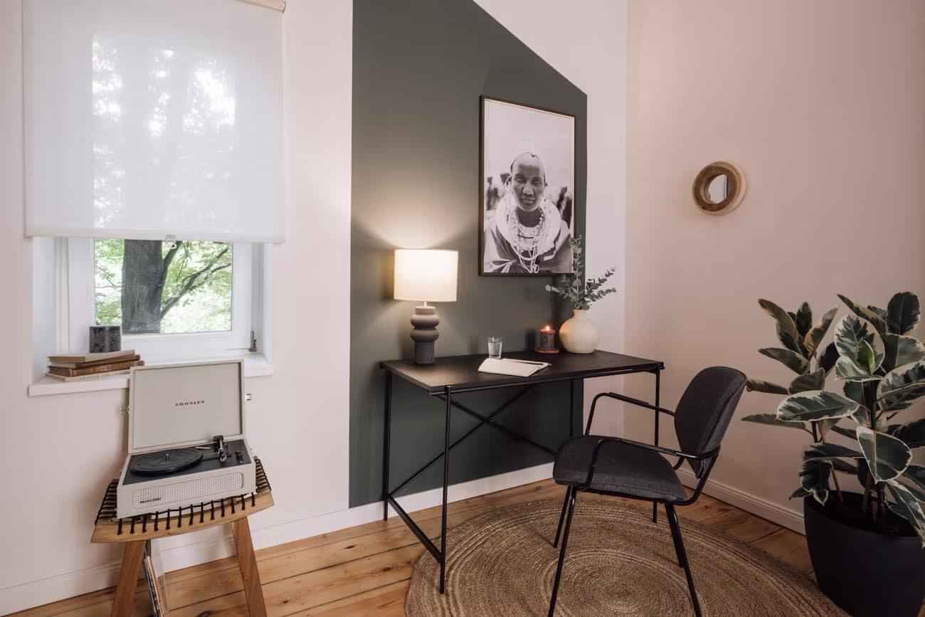 Common Area?w=400&h=260&fit=crop&q=40&auto=format&trim=auto