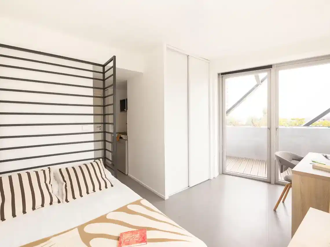 Studio with Terrace