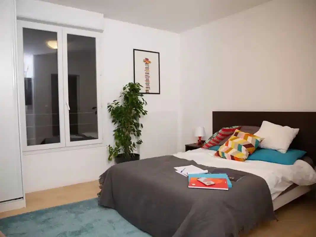 T1