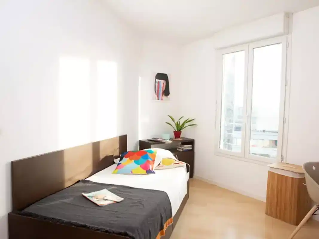 Three-Bedroom Apartment with Balcony