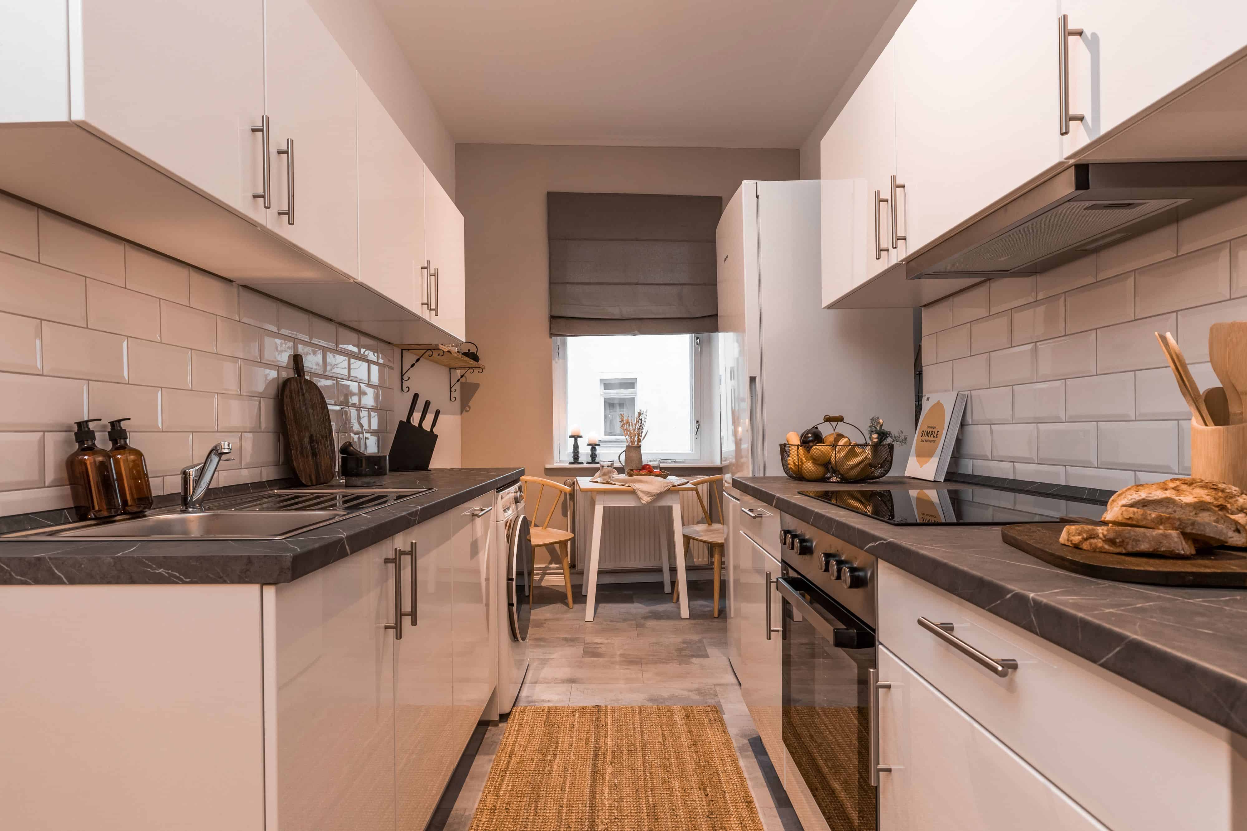 Amenities?w=400&h=260&fit=crop&q=40&auto=format&trim=auto