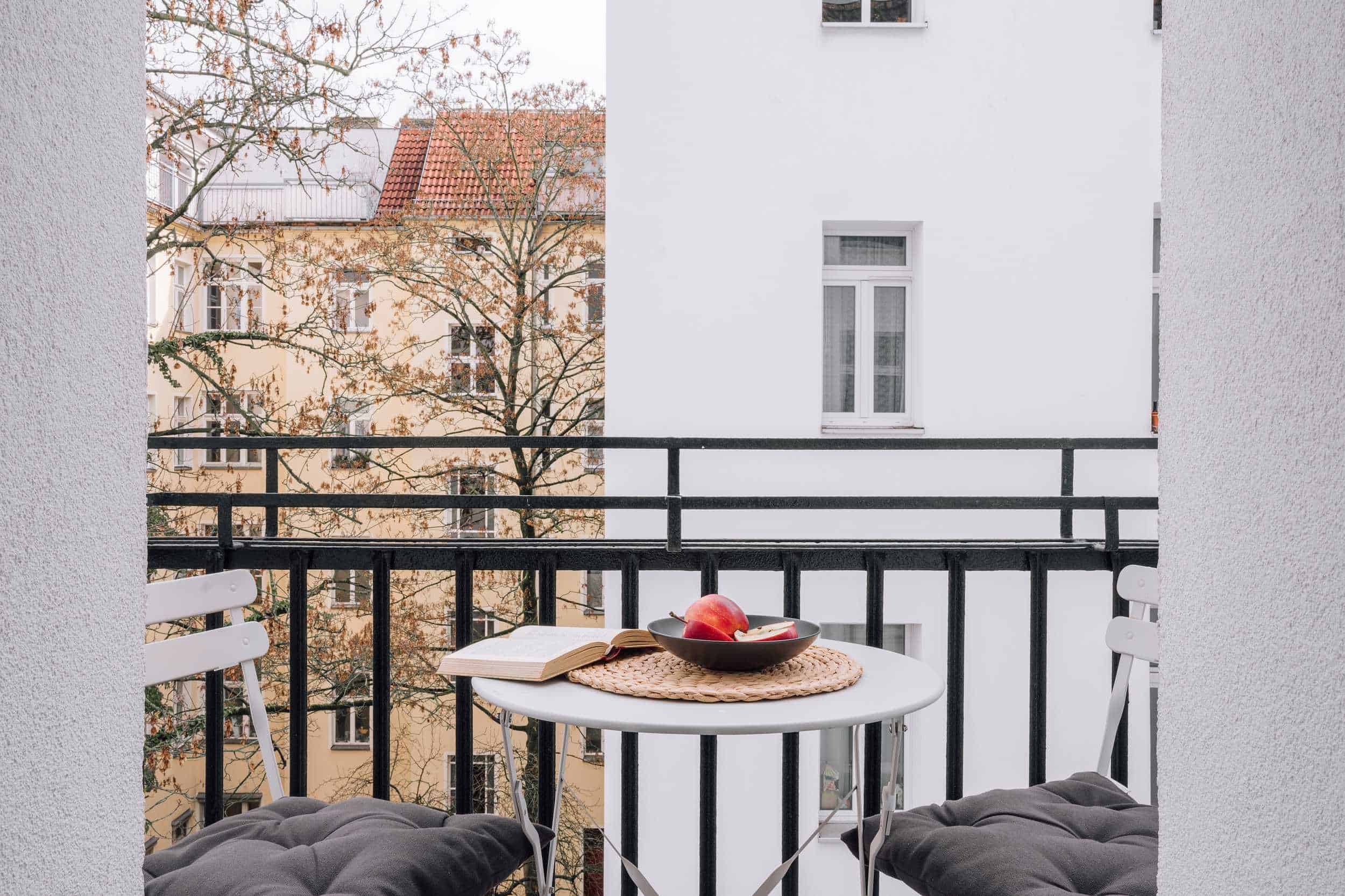 Amenities?w=400&h=260&fit=crop&q=40&auto=format&trim=auto