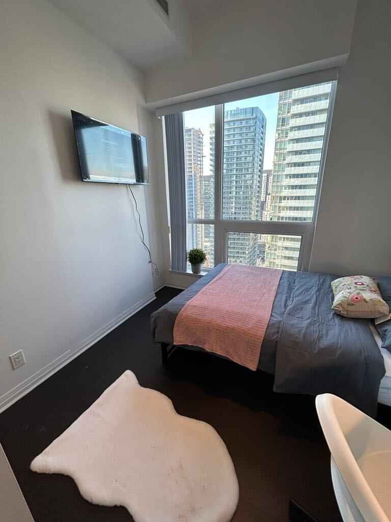 Amenities?w=400&h=260&fit=crop&q=40&auto=format&trim=auto