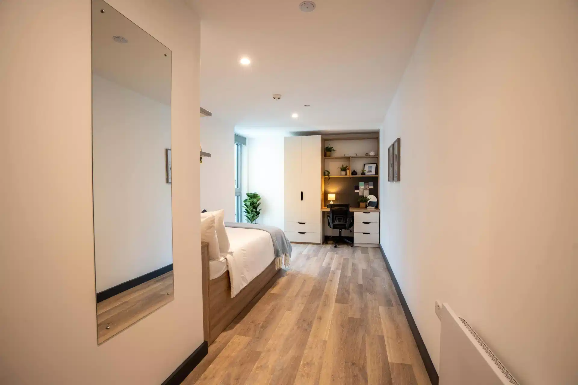 Amenities?w=400&h=260&fit=crop&q=40&auto=format&trim=auto