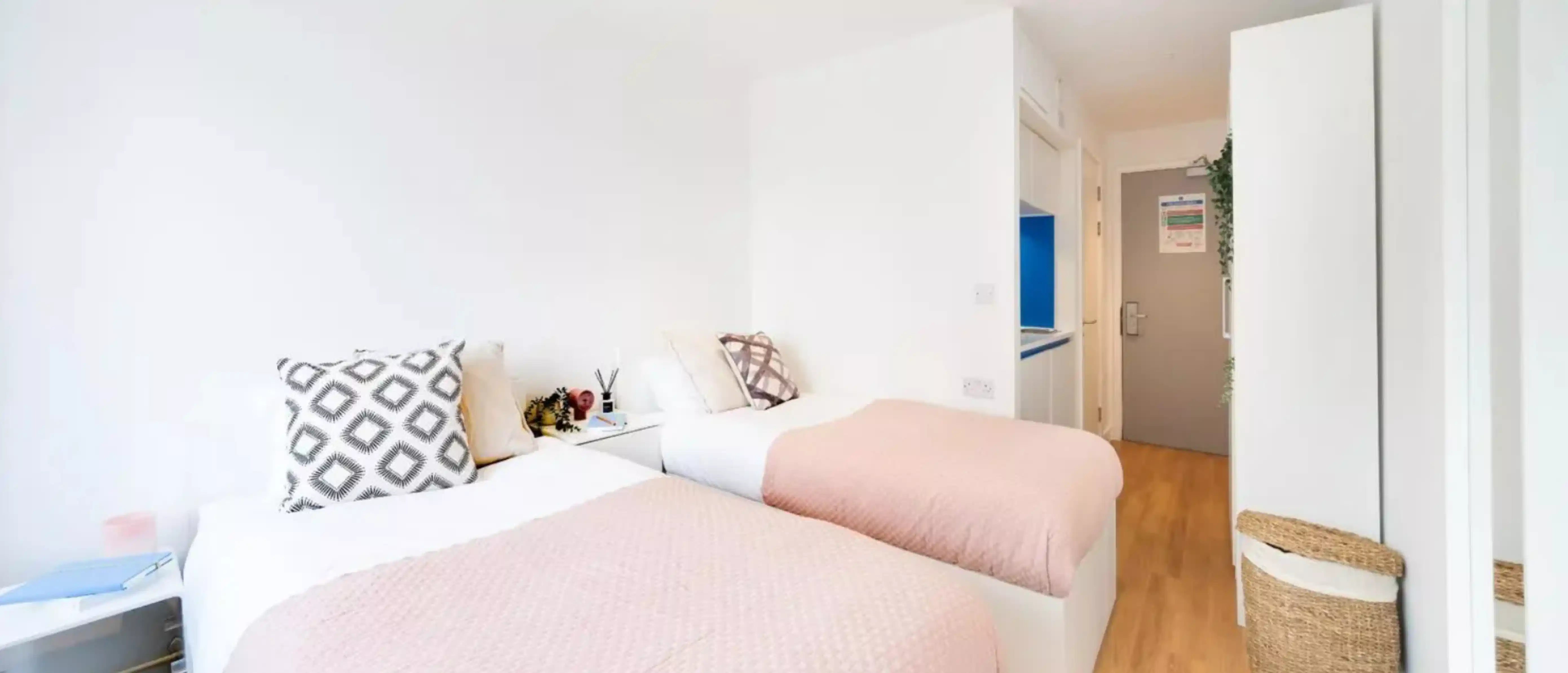 Loft Twin Studio Shared Lower Level