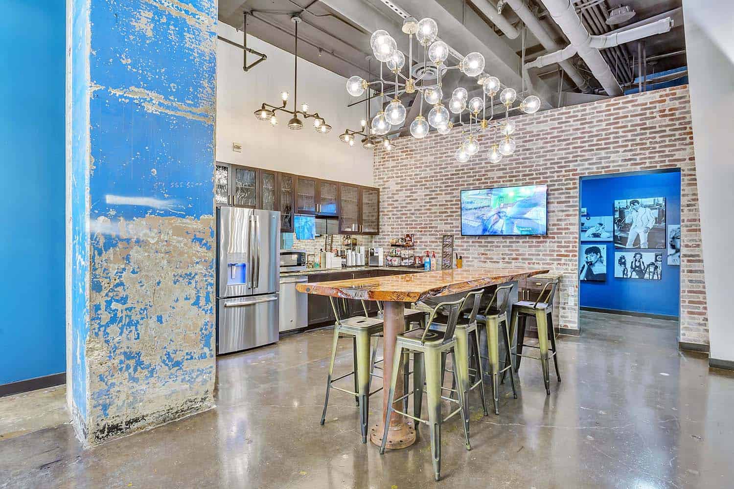 The Lofts at Mockingbird Station, Dallas 4