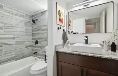 Cross Creek Apartments, Dallas - Dallas, Texas, United States - Bathroom