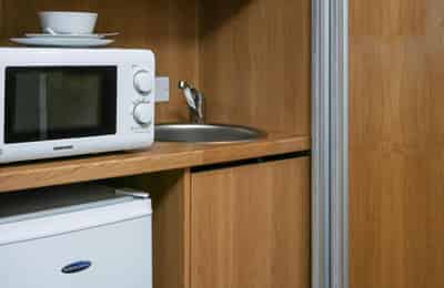 Self Contained Room - Bathroom?w=400&h=260&fit=crop&q=40&auto=format&trim=auto