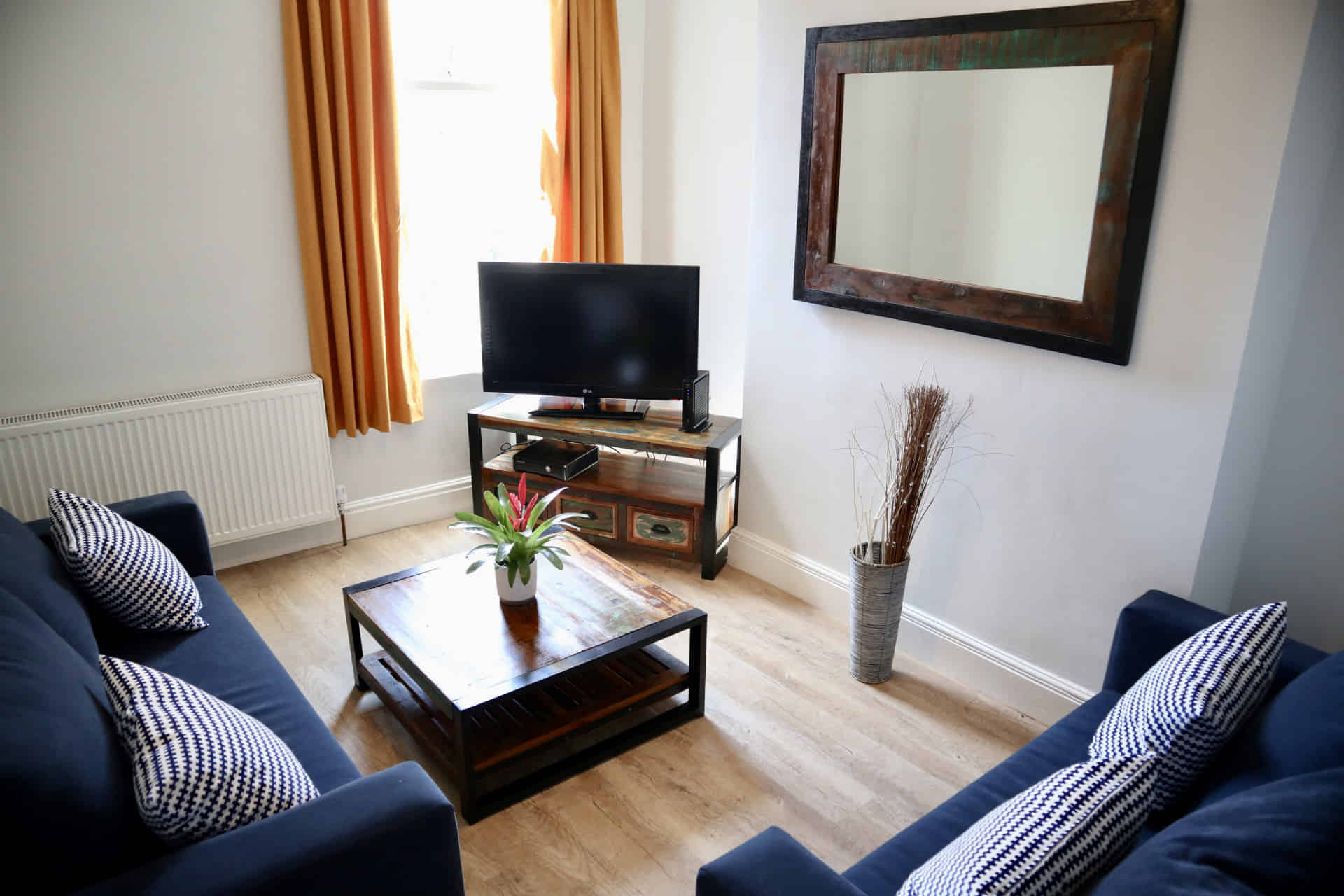 Five Bedroom Student House - Floor Plan?w=400&h=260&fit=crop&q=40&auto=format&trim=auto