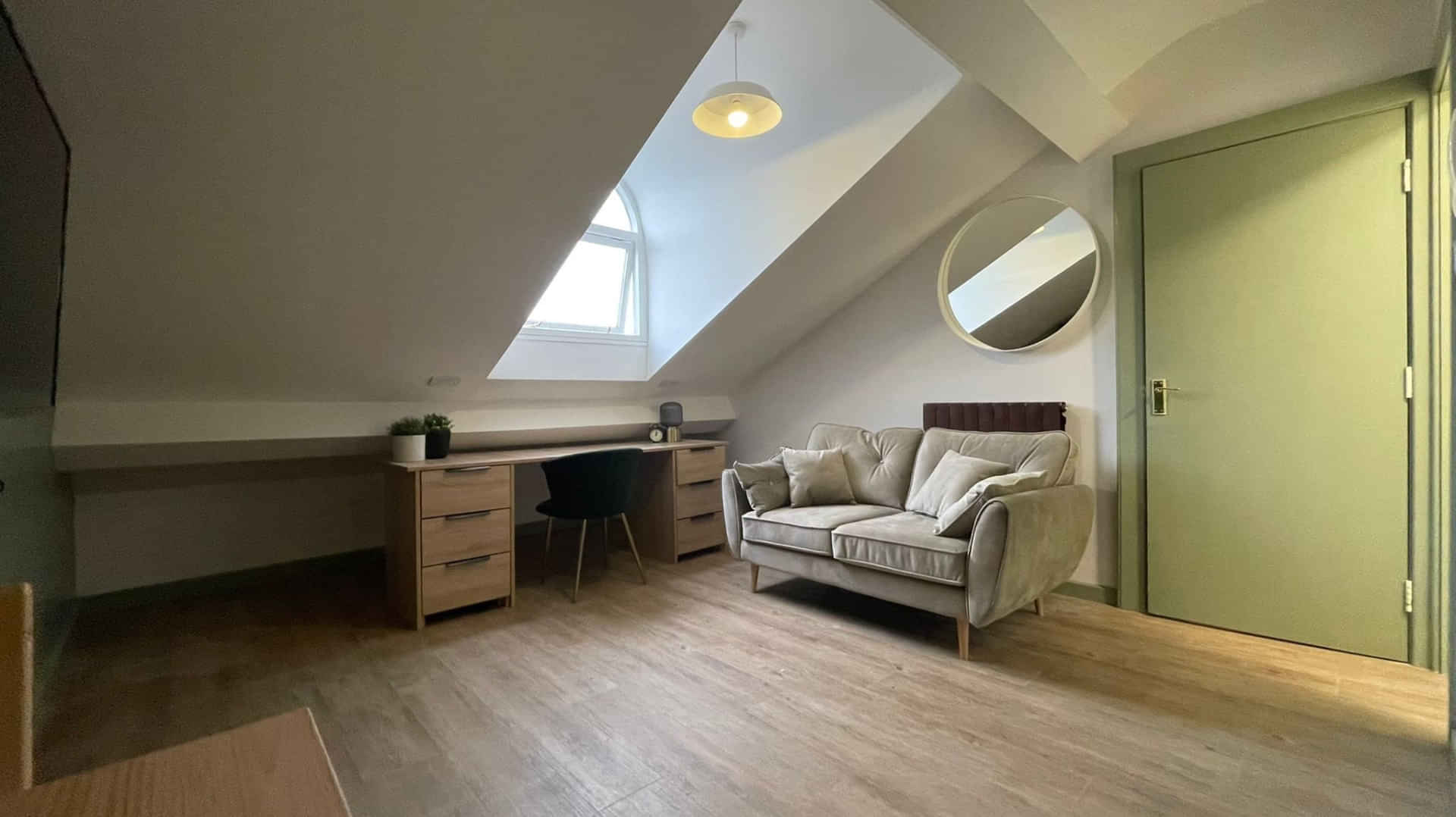 Princes Road L8, Liverpool - Liverpool, England, United Kingdom - One Bedroom Flat - Room