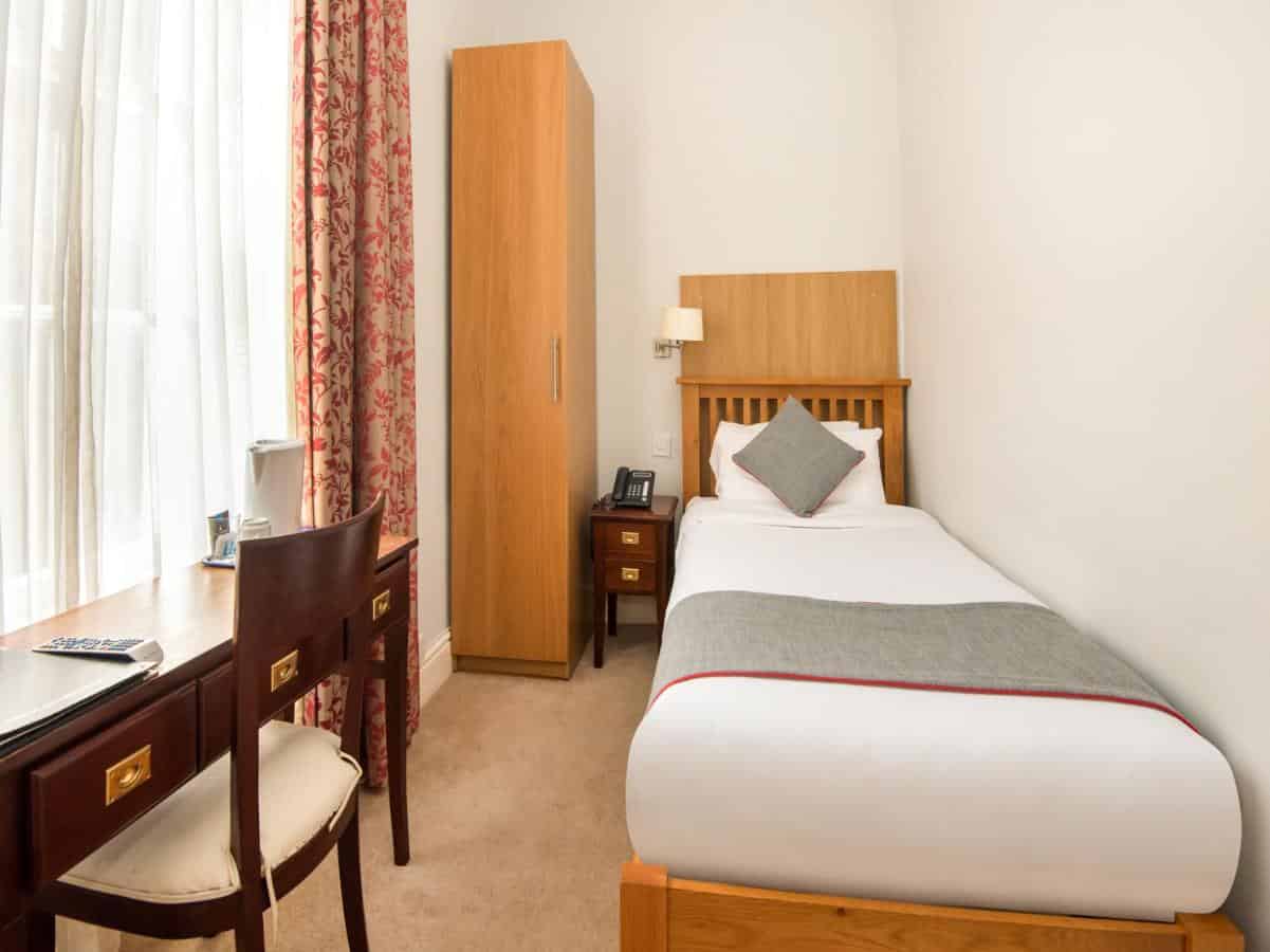 St Paul's Road BS1, Bristol - Bristol, England, United Kingdom - Ensuite - Bedroom