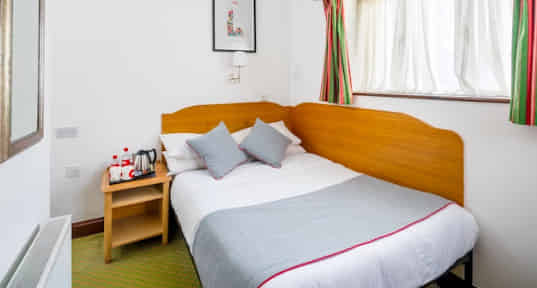 Wood Lane W12, London - London, England, United Kingdom - Ensuite Room - Bedroom