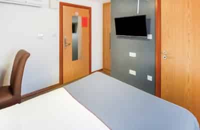 Northbrook Road IG1, Ilford - London, England, United Kingdom - Studio - Amenities