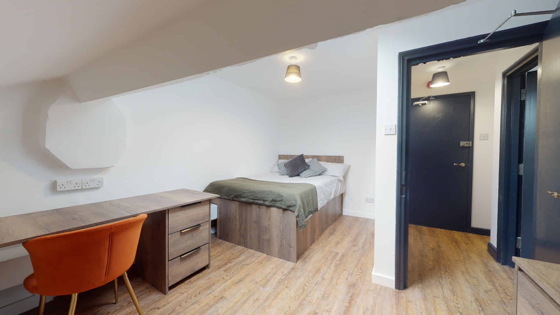 Stunning Top Floor Attic One Bedroom Apartment (Bills Included) - Kitchen?w=400&h=260&fit=crop&q=40&auto=format&trim=auto