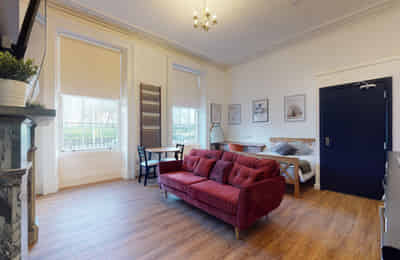 Stunning Top Floor Attic One Bedroom Apartment (Bills Included) - Kitchen?w=400&h=260&fit=crop&q=40&auto=format&trim=auto
