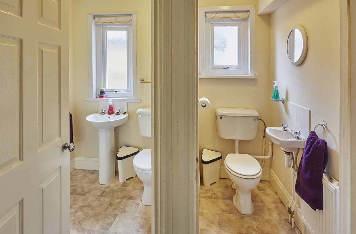 6 Bedroom Apartment - Bedroom?w=400&h=260&fit=crop&q=40&auto=format&trim=auto