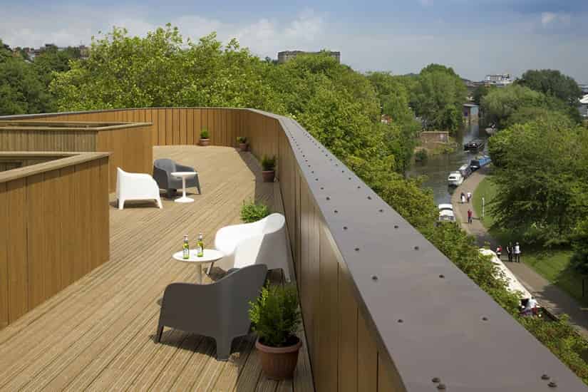 Castle Boulevard, Nottingham - Nottingham, England, United Kingdom - Amenities