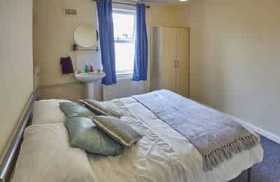 Homefield Road EX1, Exeter - Exeter, England, United Kingdom - 7 Bedroom Apartment - Bedroom