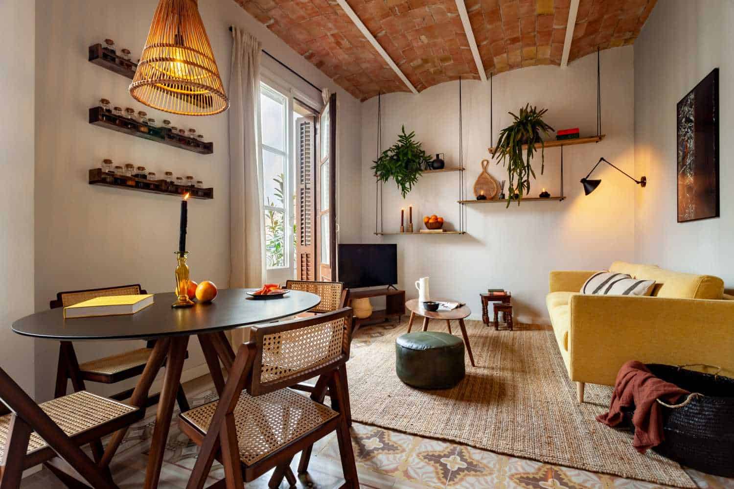 Common Area?w=400&h=260&fit=crop&q=40&auto=format&trim=auto