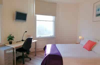 Half Twin Room - Bedroom?w=400&h=260&fit=crop&q=40&auto=format&trim=auto