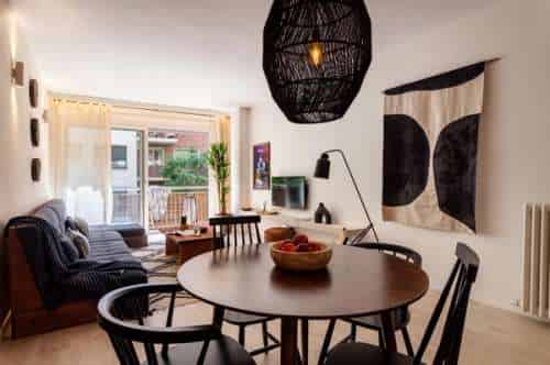 Common Area?w=400&h=260&fit=crop&q=40&auto=format&trim=auto