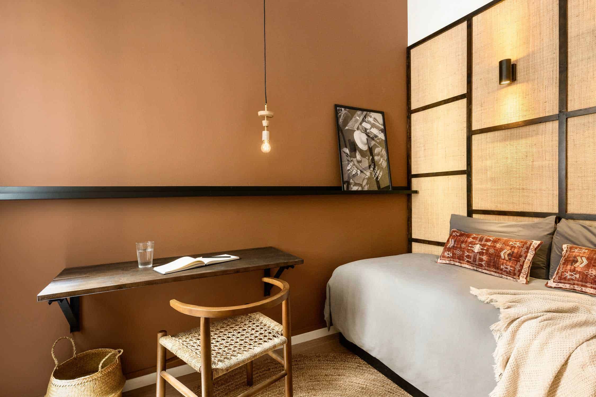 Common Area?w=400&h=260&fit=crop&q=40&auto=format&trim=auto