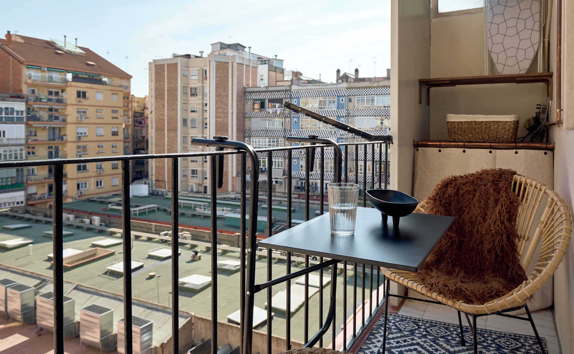 Yangra, Barcelona - Barcelona, Spain - Amenities