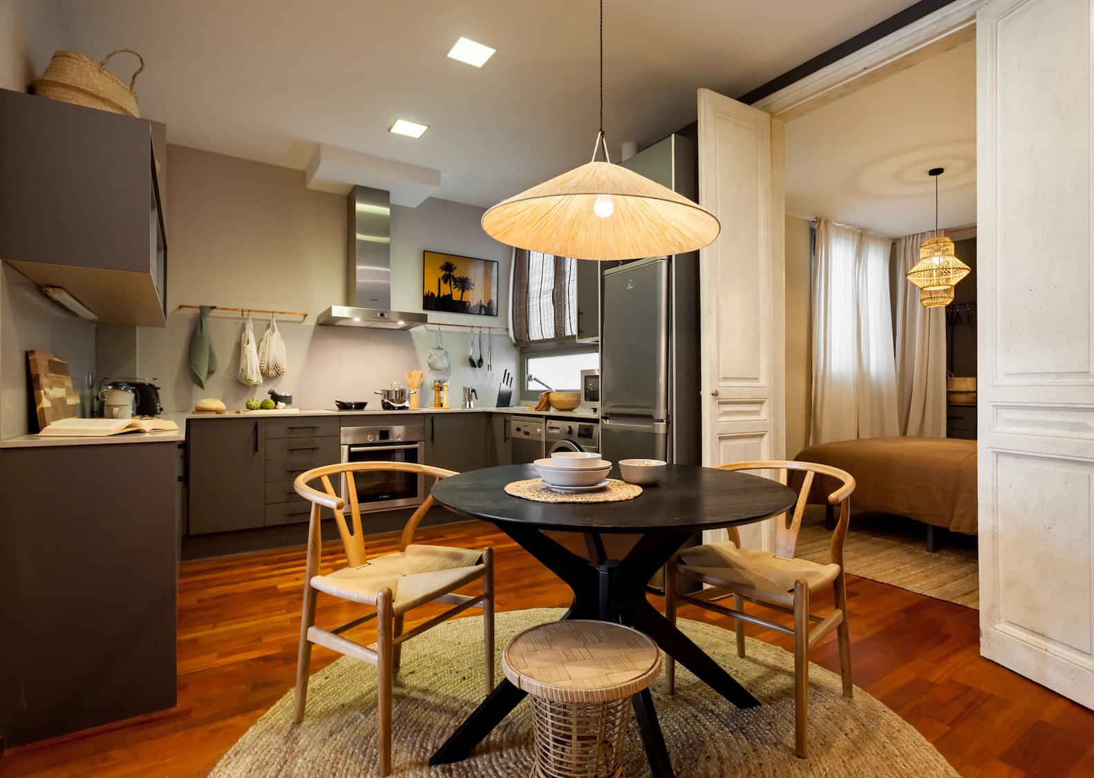 Common Area?w=400&h=260&fit=crop&q=40&auto=format&trim=auto