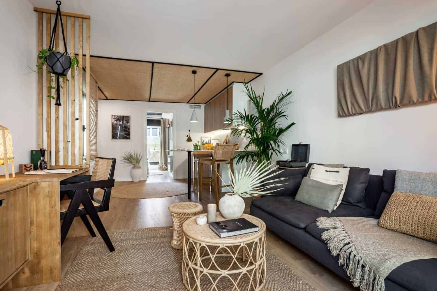 Kitchen?w=400&h=260&fit=crop&q=40&auto=format&trim=auto