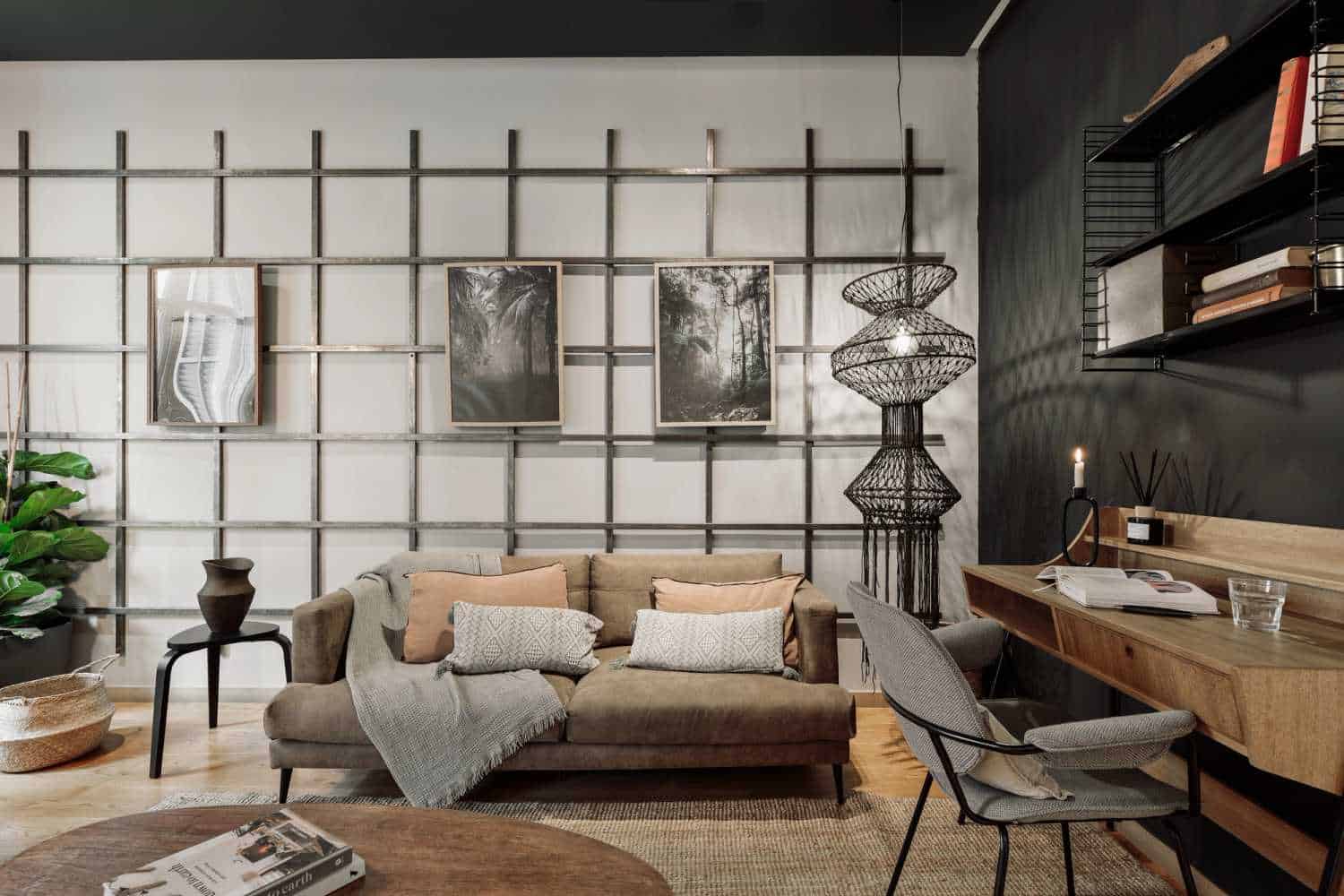 Exterior?w=400&h=260&fit=crop&q=40&auto=format&trim=auto